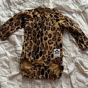Long sleeve leopard onesie